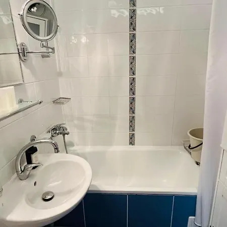 Abelia а-21 Sunny Appartement *