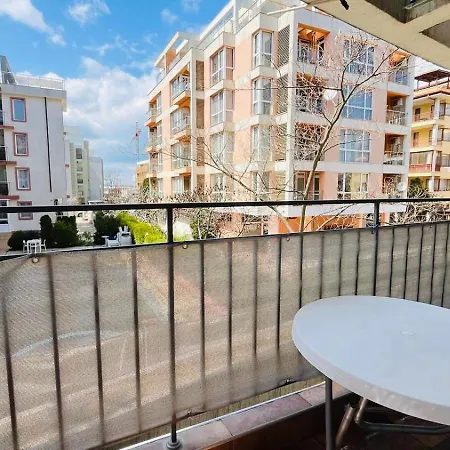 Abelia а-21 Sunny Slantchev Briag